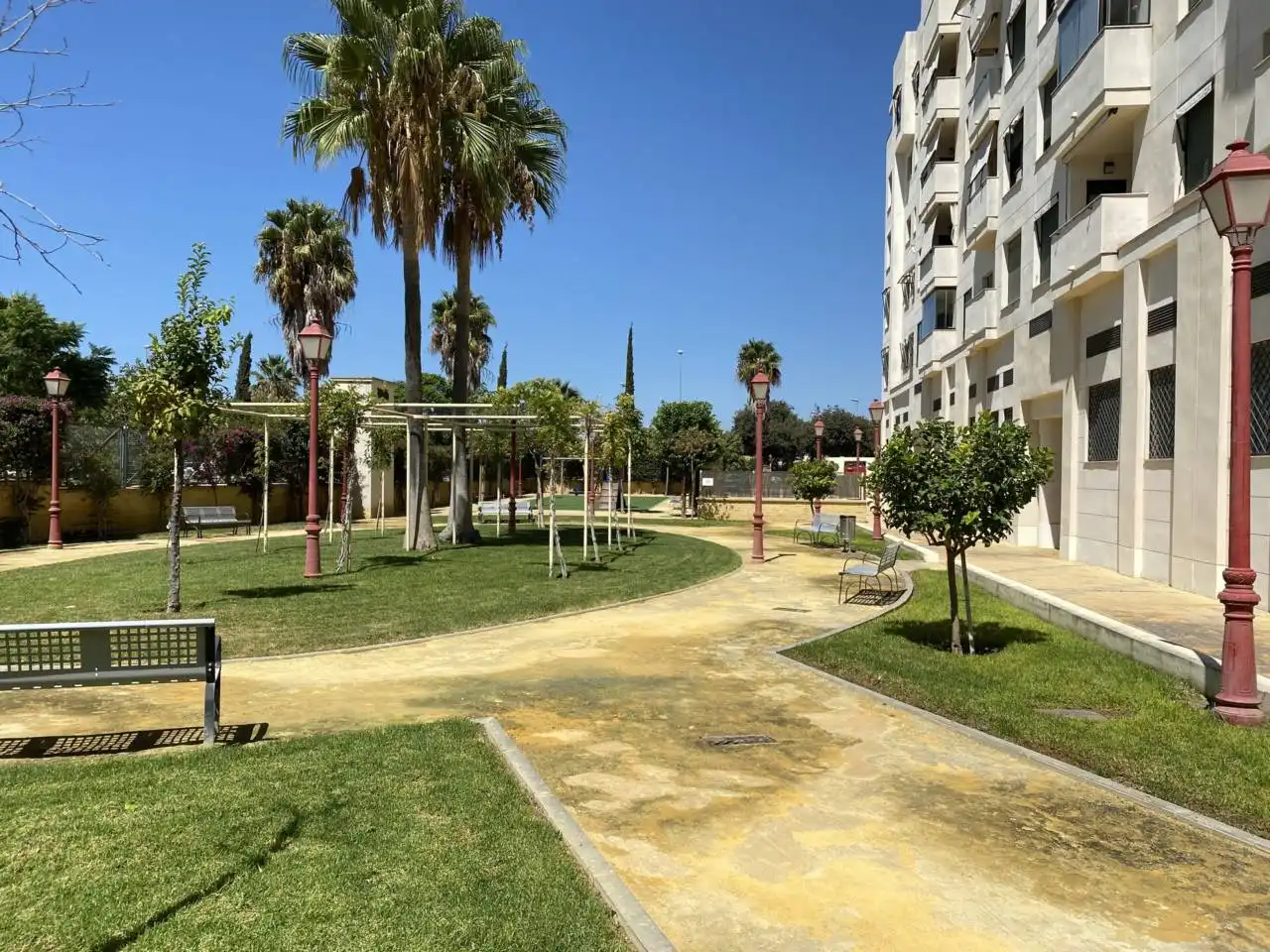 Piso de alquiler en Avenida JOSE MANUEL CABALLERO BONALD, 4, Caballero Bonald - San José Obrero - Guadalcacín