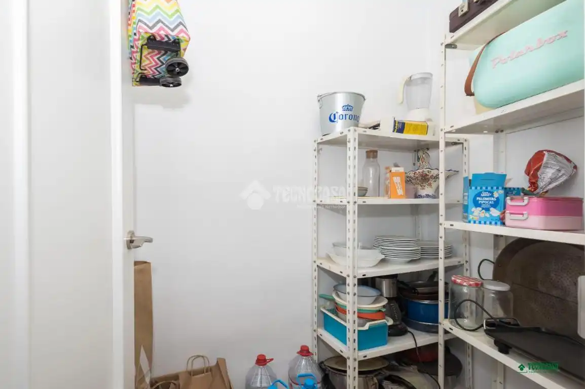 Piso en venta en Almería con Terraza