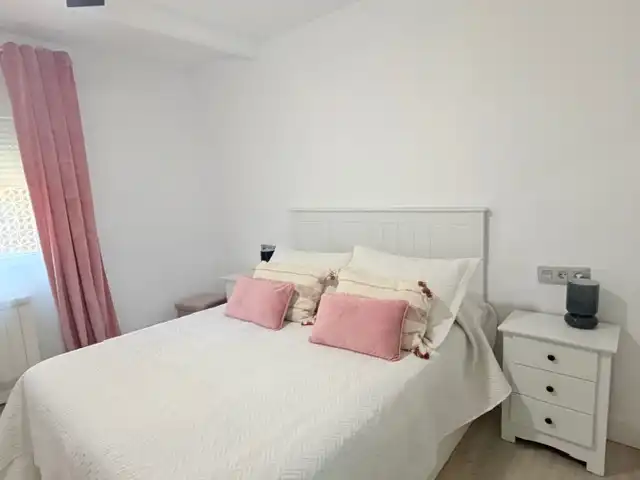 Schlafzimmer von Wohnung zur Miete in Puertollano mit Klimaanlage, Heizung und Möbliert
