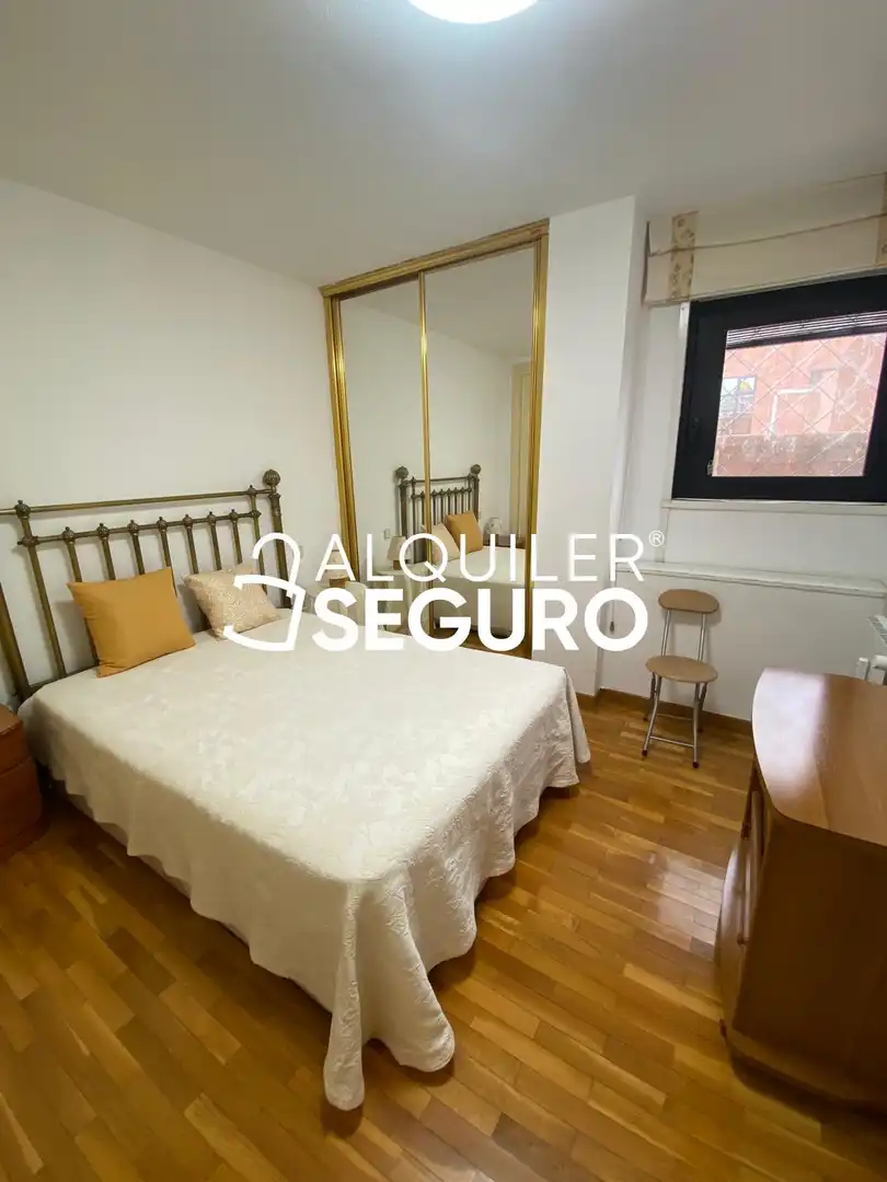 Schlafzimmer von Wohnung zur Miete in Guadalajara mit Klimaanlage, Heizung und Terrasse