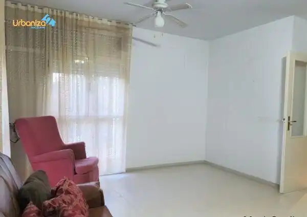 Living room of Flat for sale in Badajoz  with Air Conditioner and Alarm
