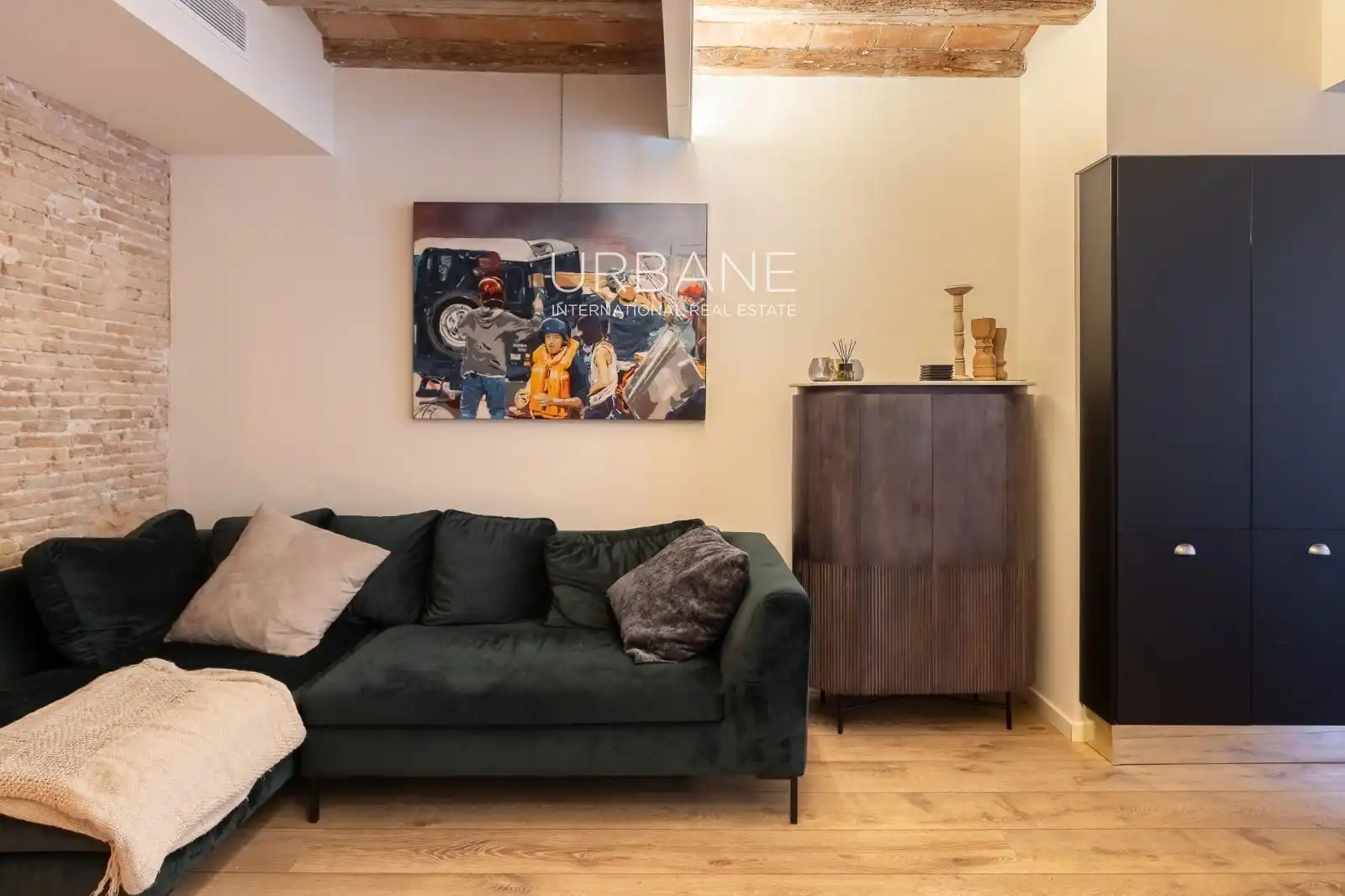 Wohnzimmer von Wohnung zum Verkauf in Barcelona mit Klimaanlage, Heizung und Terrasse