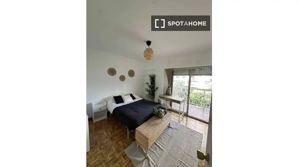 Bedroom of Flat for rent in Madrid  with Air Conditioner, Heating and Furnished