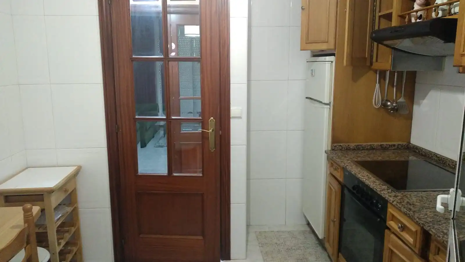 Kitchen of Flat for rent in O Burgo - Campus Universitario