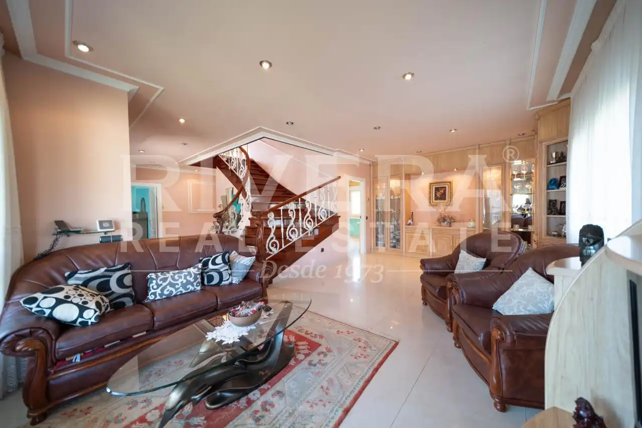 Sala de estar de Casa o chalet en venta en A Illa de Arousa  con Calefacción
