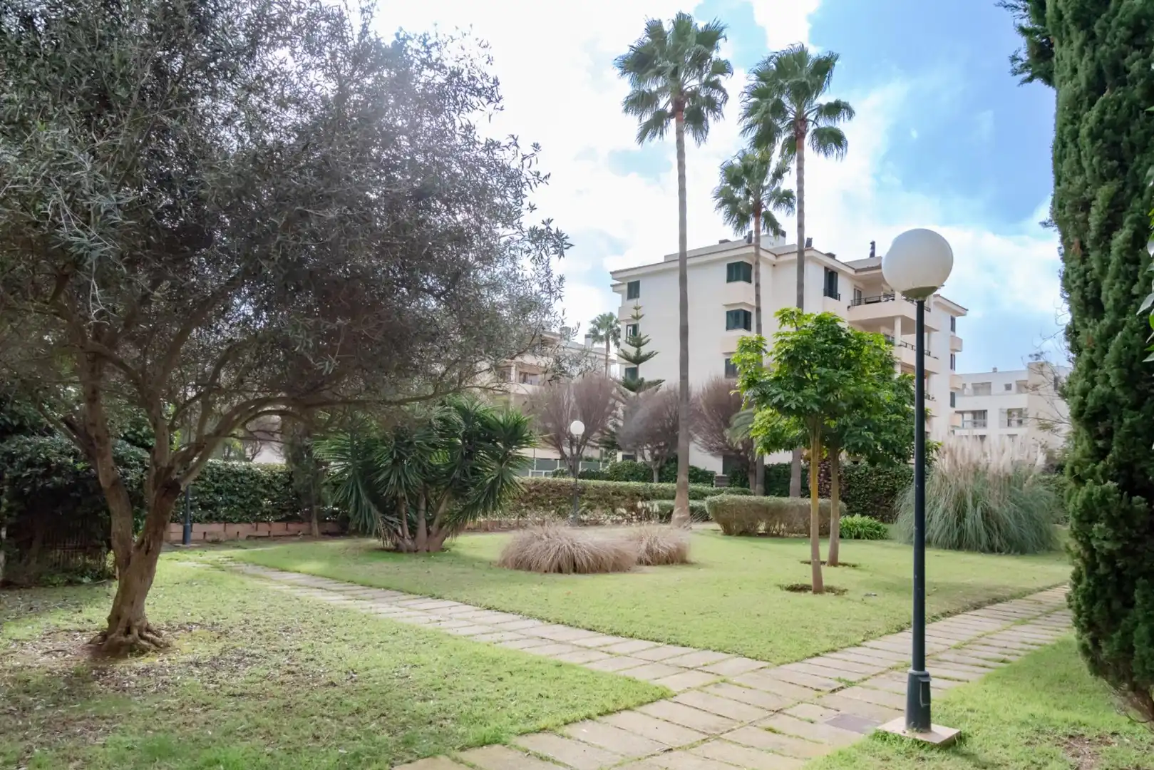 Planta baixa en venda a Les Maravelles