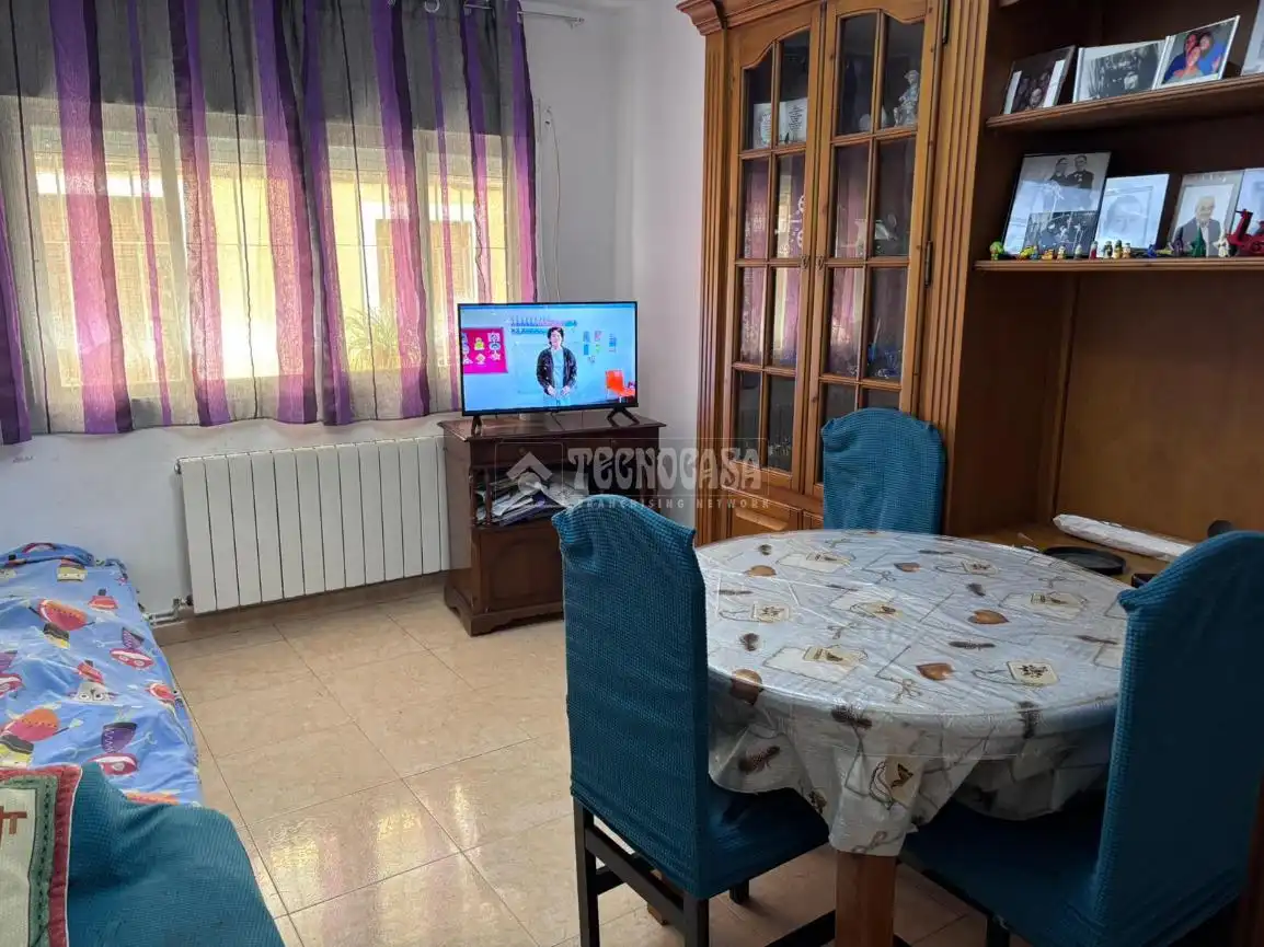 Living room of Flat for sale in Alcalá de Henares