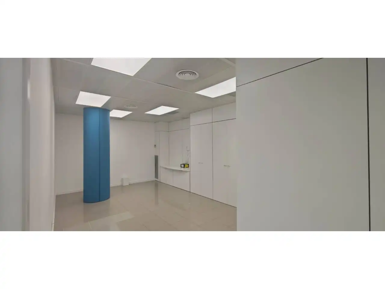 Business premises for sale in Avenida Pau, imagen 9