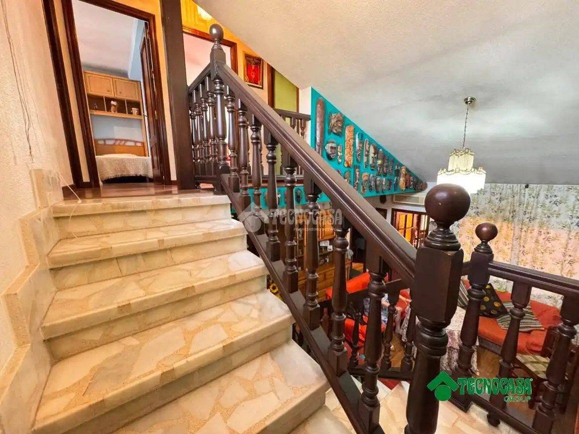Casa adosada en venda en Gerindote amb Aire condicionat, Calefacció i Jardí privat