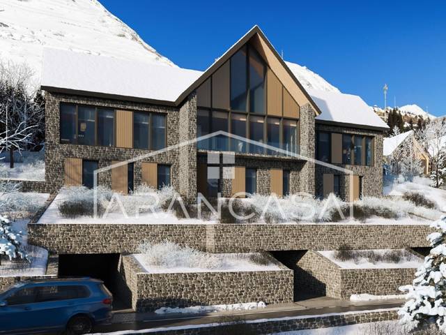 Casa-chalet en Venta en Carretera Urb. Pe-2 en Baqueira