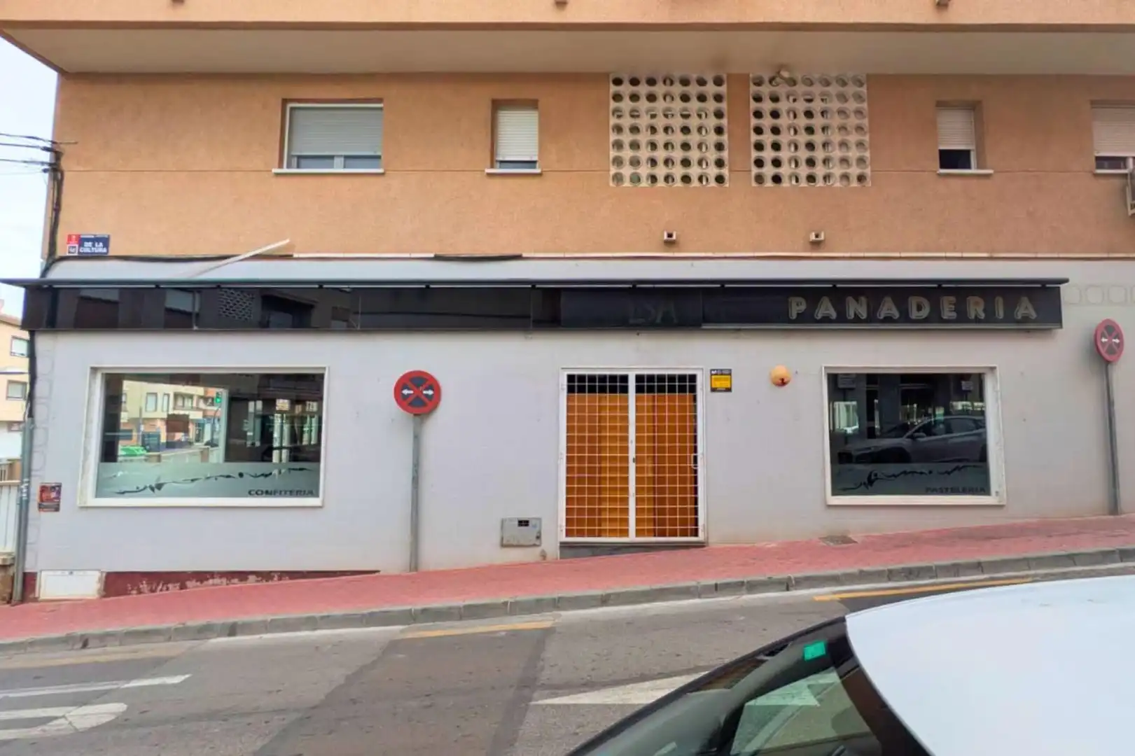 Commercial properties for sale in Murcia  with Air Conditioner