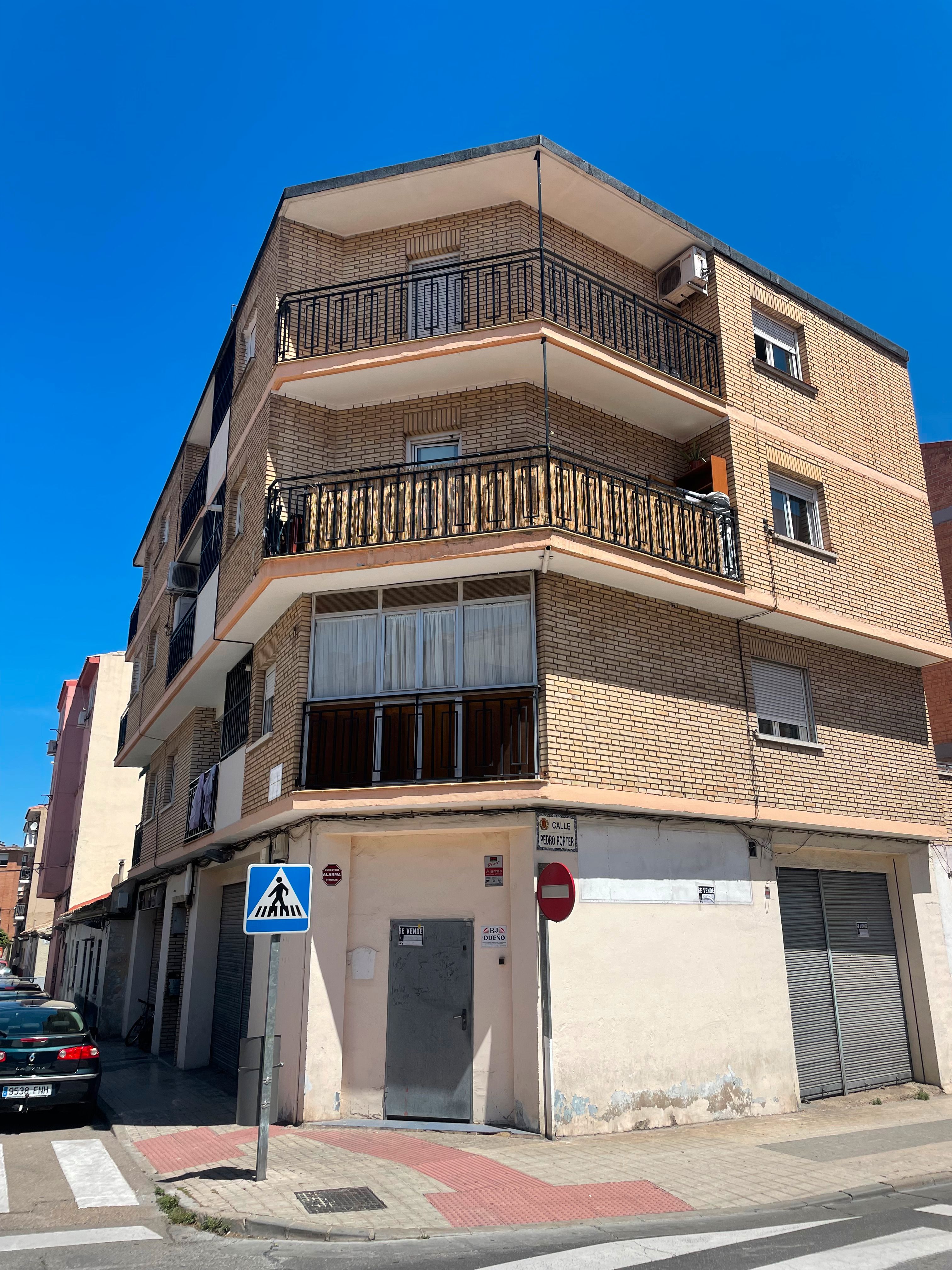Local en venda a Calle de San Eloy, 34, Oliver , Oliver-Valdefierro,  Zaragoza Capital