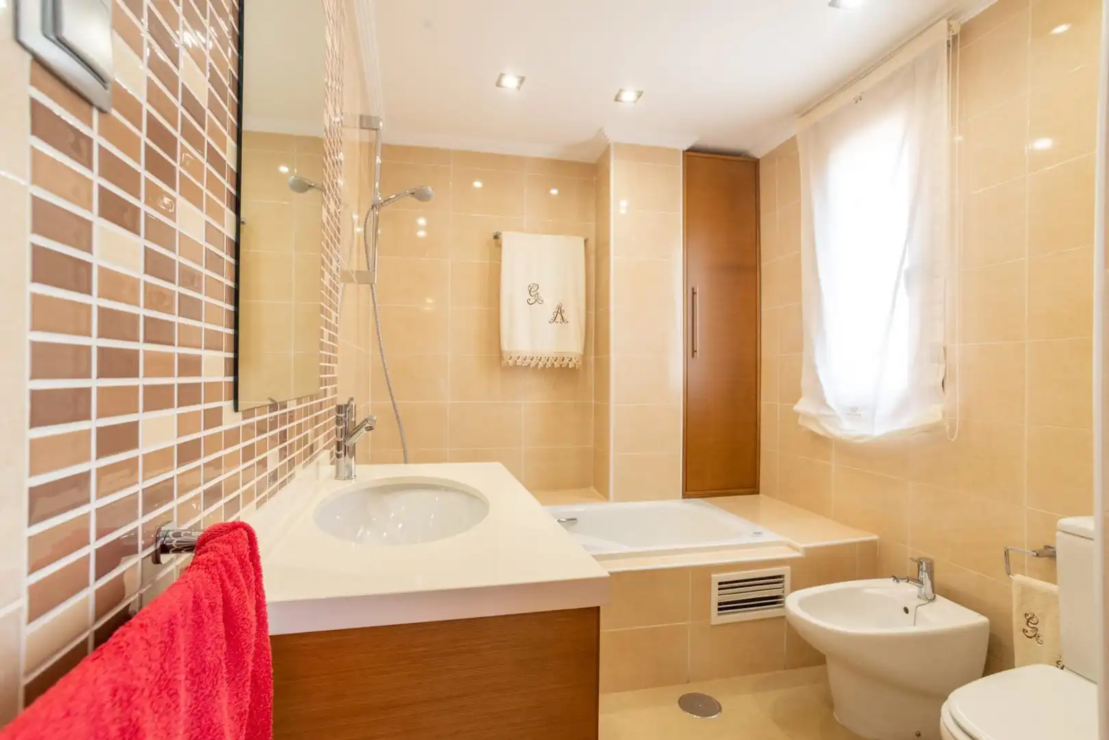 Bathroom of Flat for sale in Murcia  with Air Conditioner, Furnished and Balcony