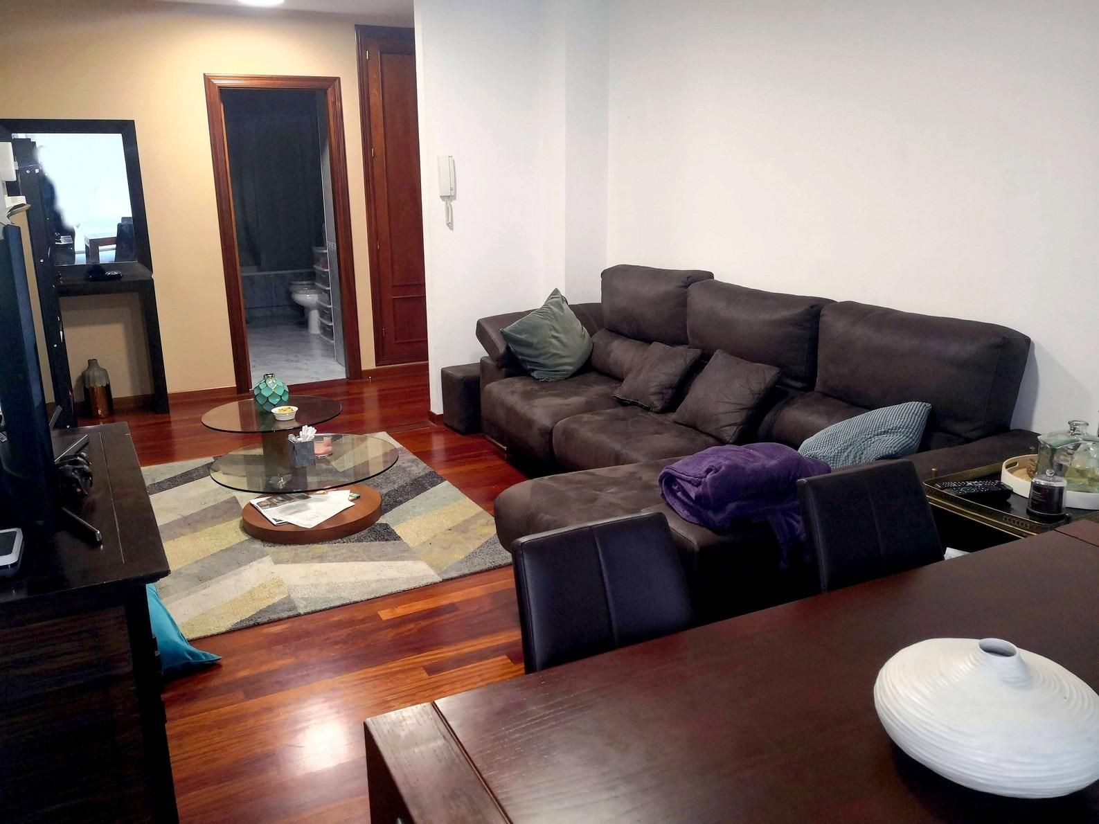 Sala d'estar de Pis en venda en Ames amb Calefacció, Terrassa i Traster