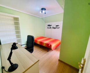 Bedroom of Apartment to share in Villanueva de la Cañada  with Air Conditioner