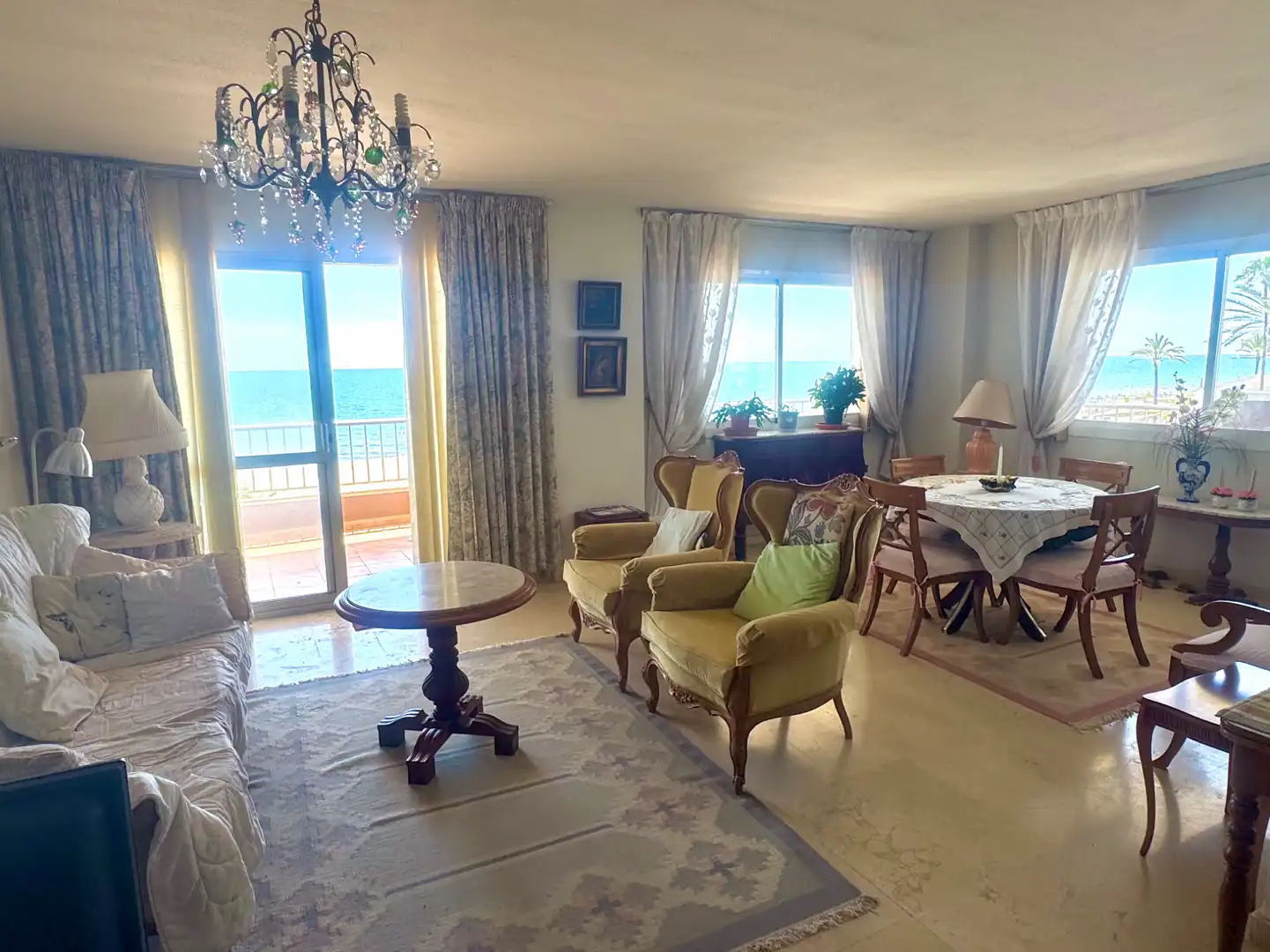Living room of Flat for sale in Fuengirola  with Terrace, Furnished and Community pool