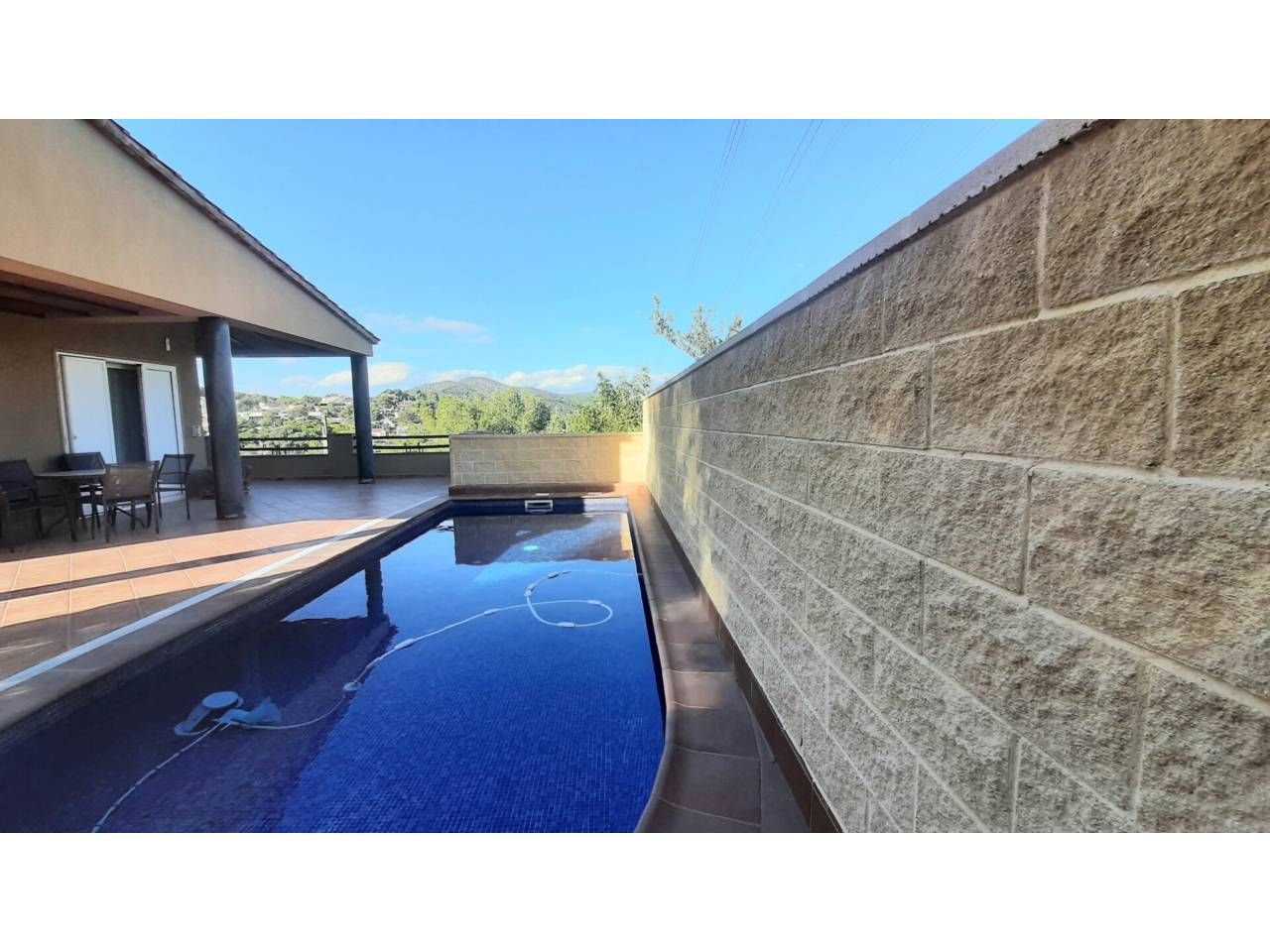 Swimming pool of House or chalet for sale in Cubelles  with Air Conditioner, Heating and Private garden