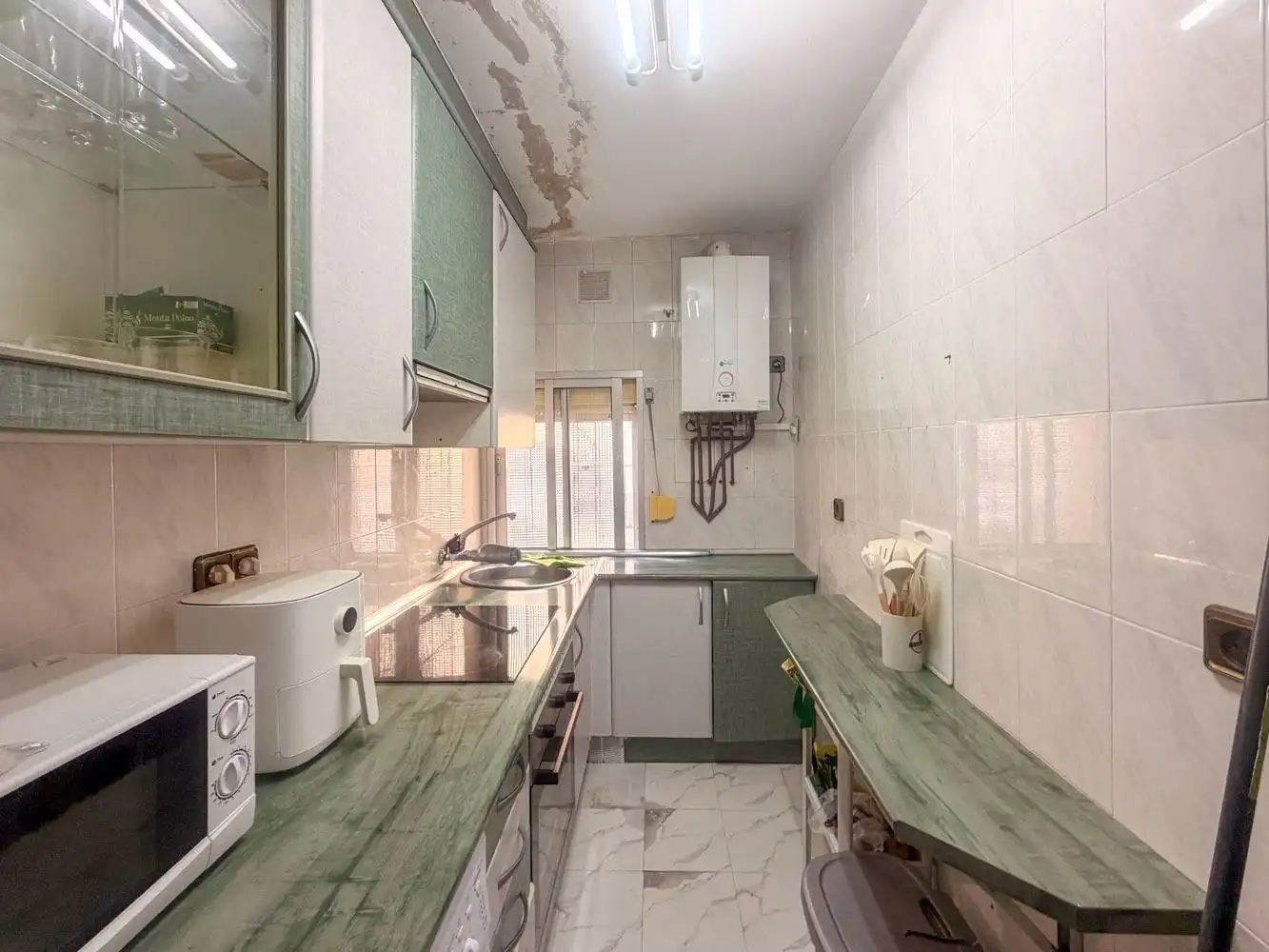 Cocina de Piso en venta en Madrid con Calefacción