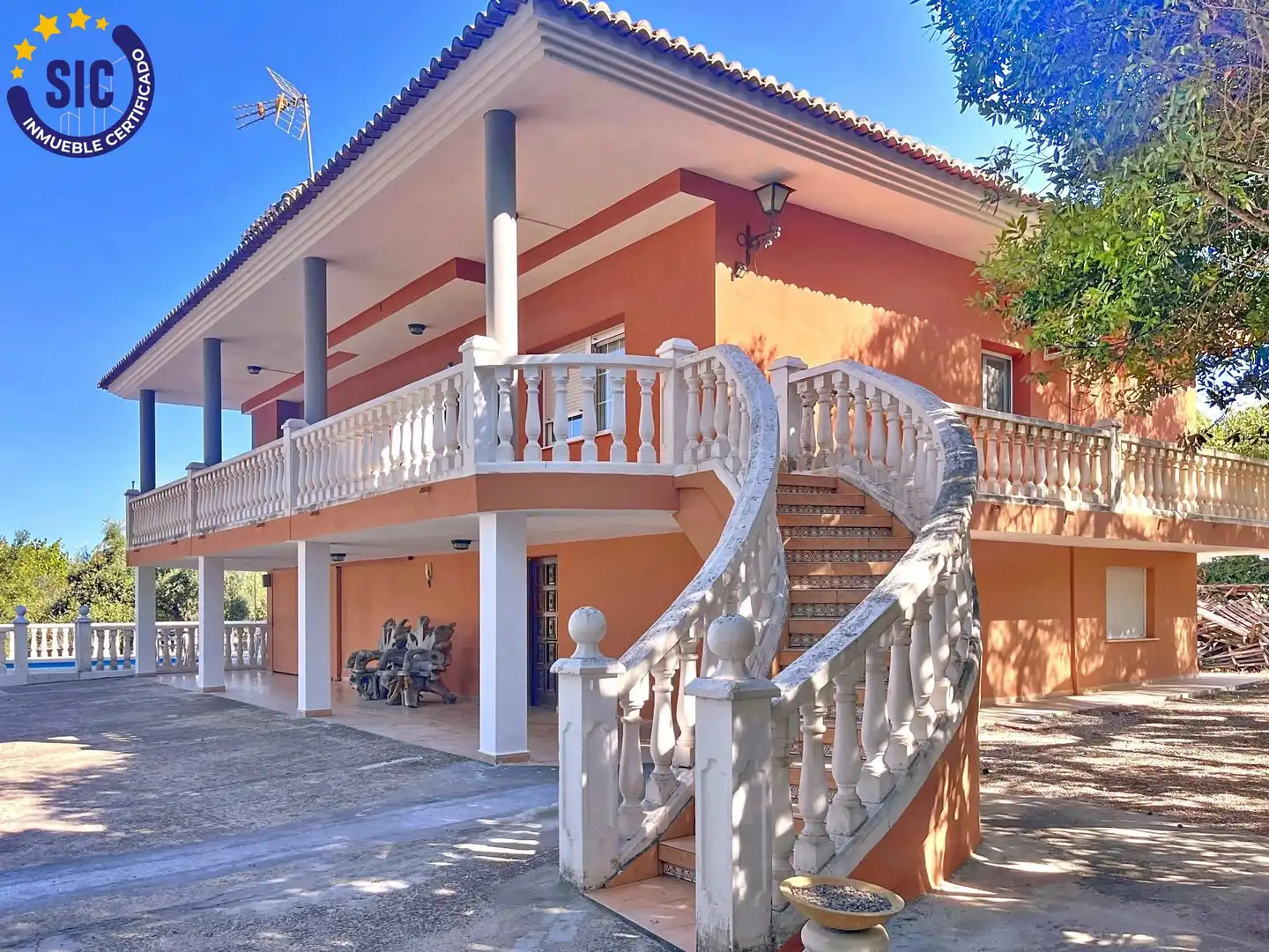 Vista exterior de Casa o xalet en venda en Xàtiva amb Aire condicionat, Calefacció i Jardí privat