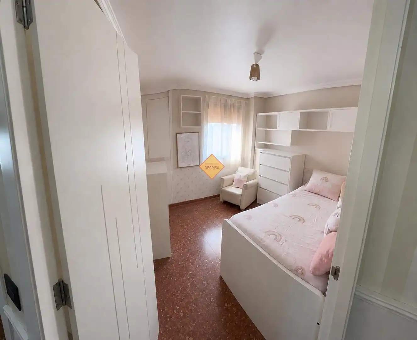 Bedroom of Duplexes for rent in Burjassot  with Air Conditioner and Furnished