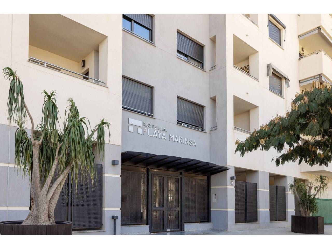 Vista exterior de Garatge de lloguer en Vélez-Málaga