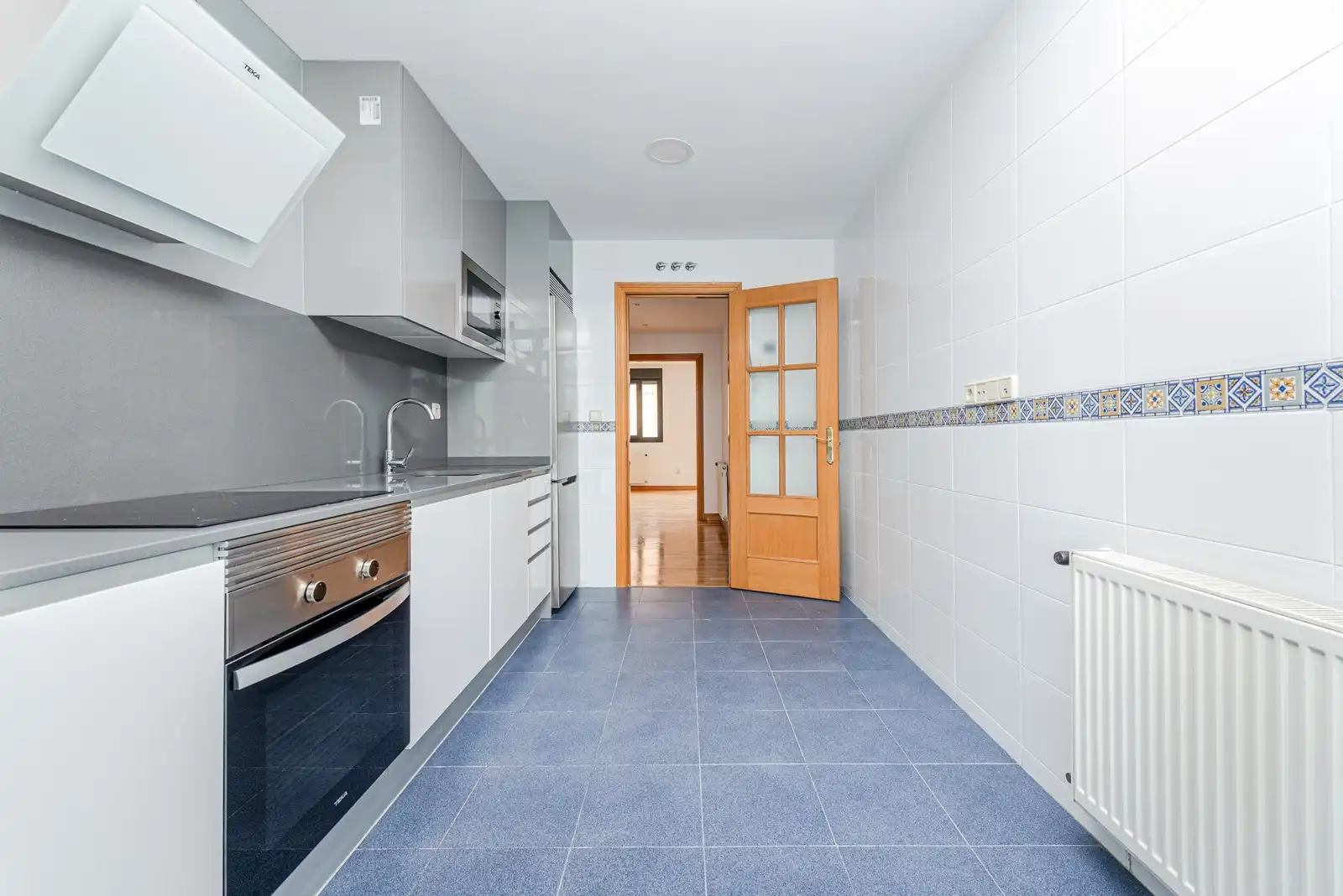 Küche von Wohnung zum Verkauf in Madrid mit Klimaanlage, Terrasse und Abstellraum