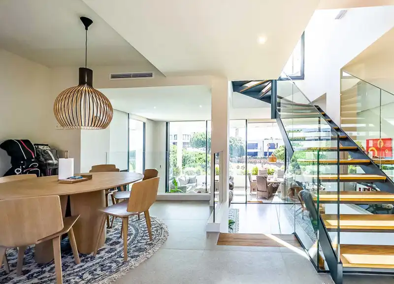 Esszimmer von Haus oder Chalet zum Verkauf in Marbella mit Klimaanlage, Heizung und Privatgarten