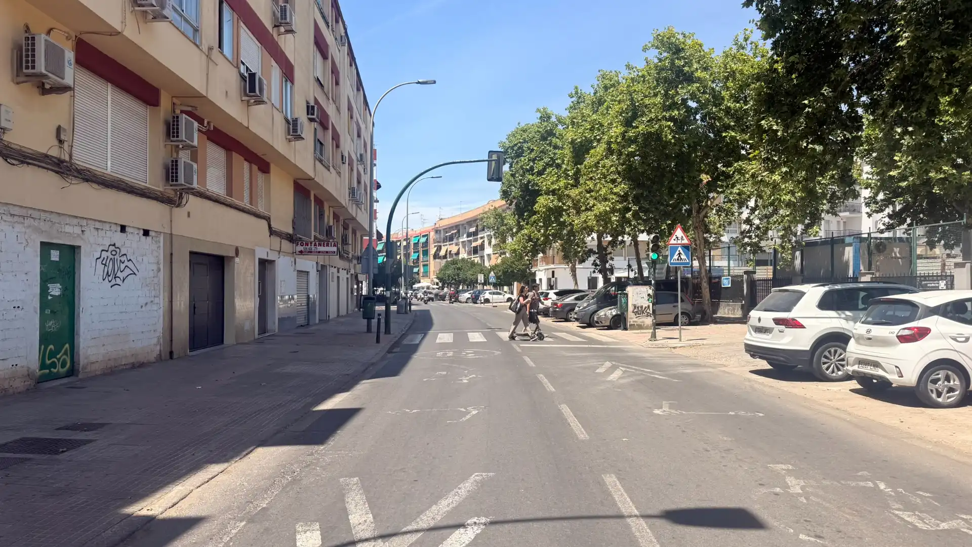 Außenansicht von Garage zum Verkauf in Córdoba