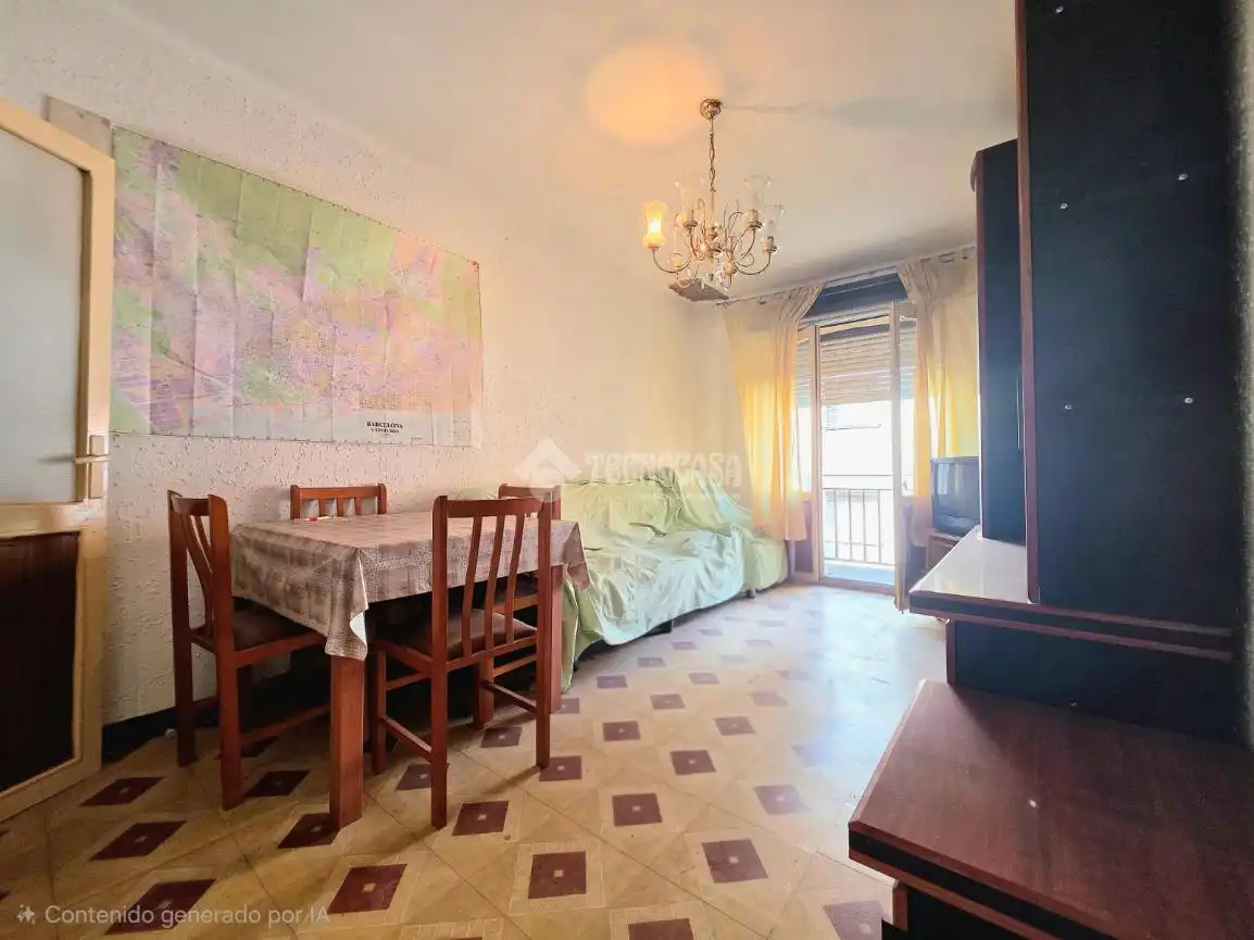 Sala de estar de Piso en venta en Santa Coloma de Gramenet con Balcón
