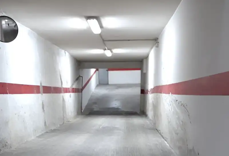 Parkplatz mit Aufzug zum Verkauf in REYES CATOLICOS, SN, imagen 6