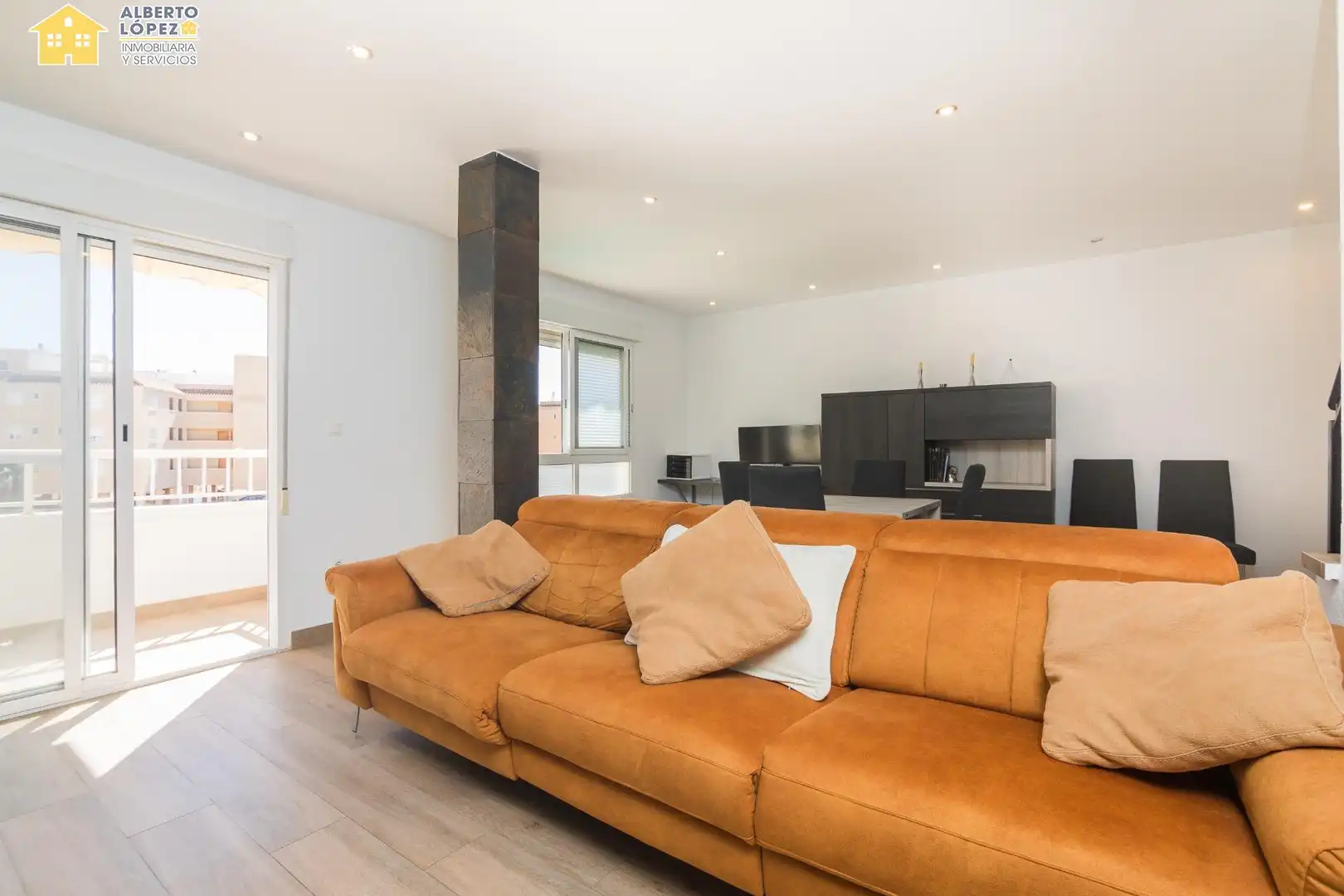 Sala d'estar de Àtic en venda en Santa Pola amb Aire condicionat, Terrassa i Balcó