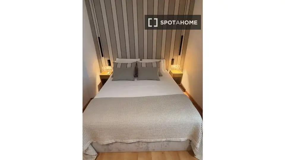 Piso con terraza en alquiler en L'Eixample, imagen 19
