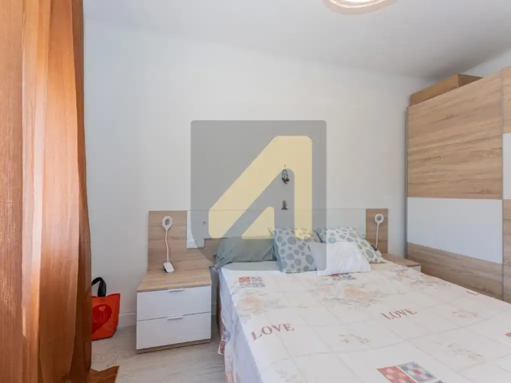 Dormitori de Apartament en venda en L'Hospitalet de Llobregat