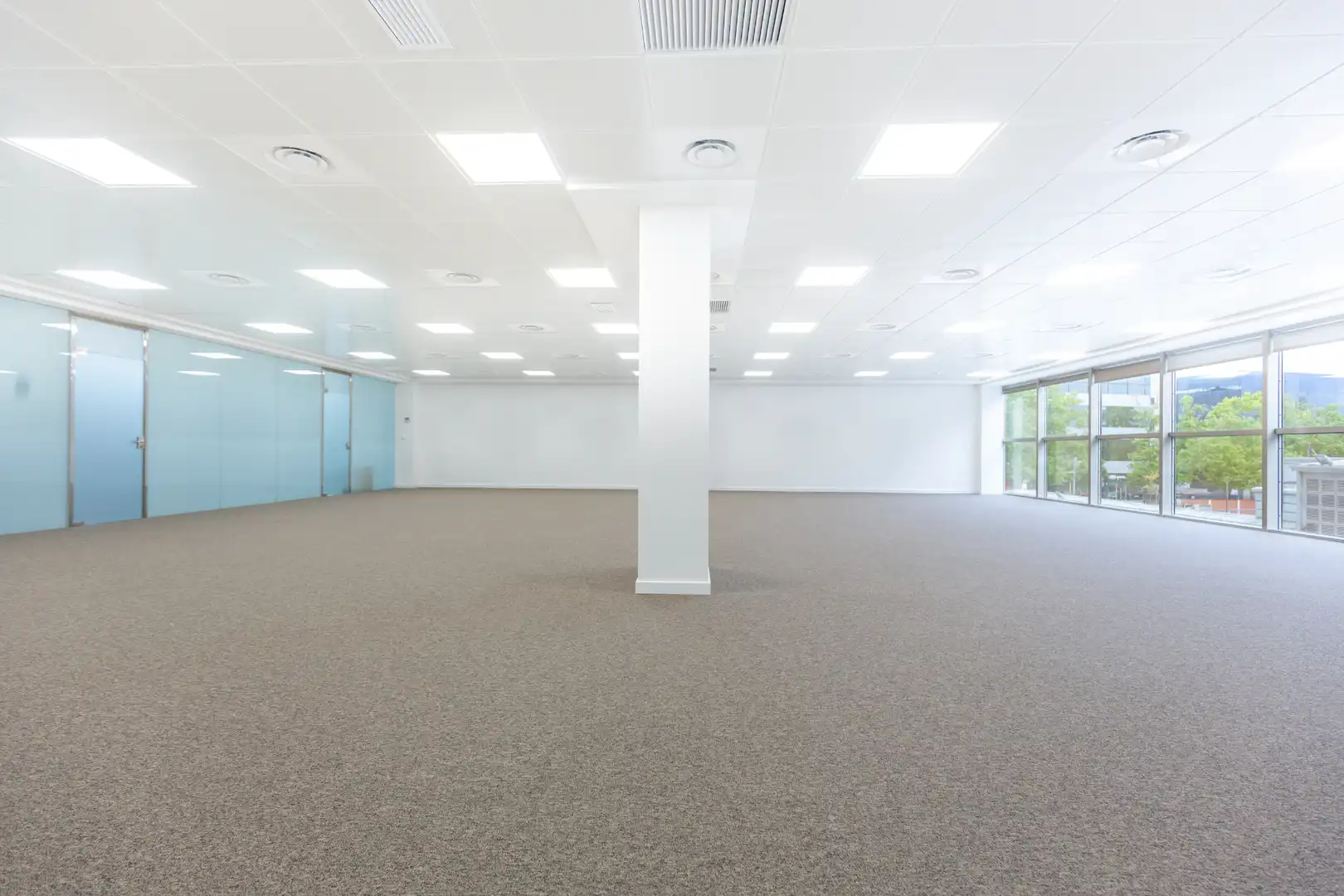 Oficina de alquiler en Sant Cugat del Vallès con Aire acondicionado, Calefacción y Internet