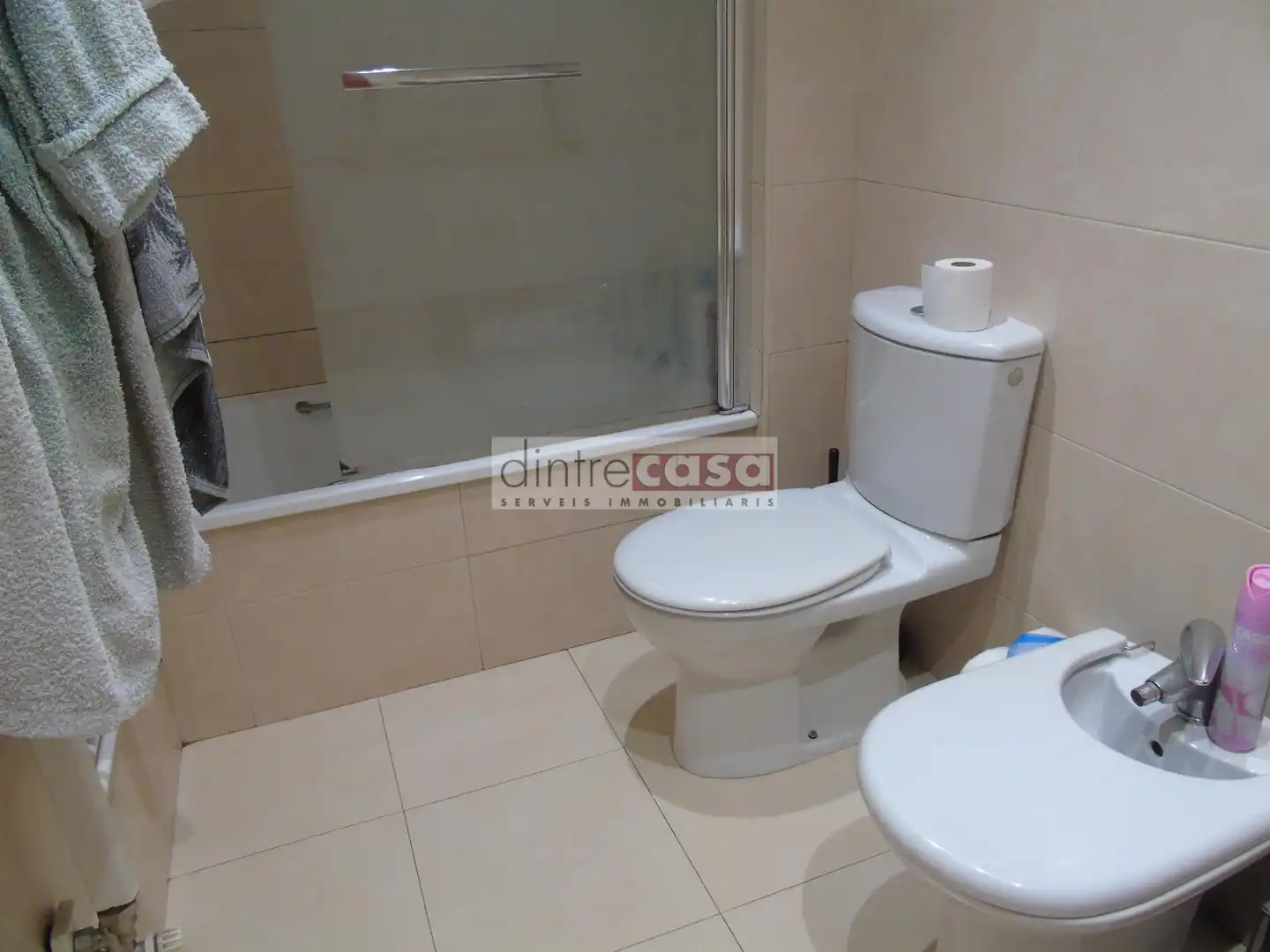 Badezimmer von Wohnung zum Verkauf in Tordera mit Klimaanlage, Heizung und Terrasse