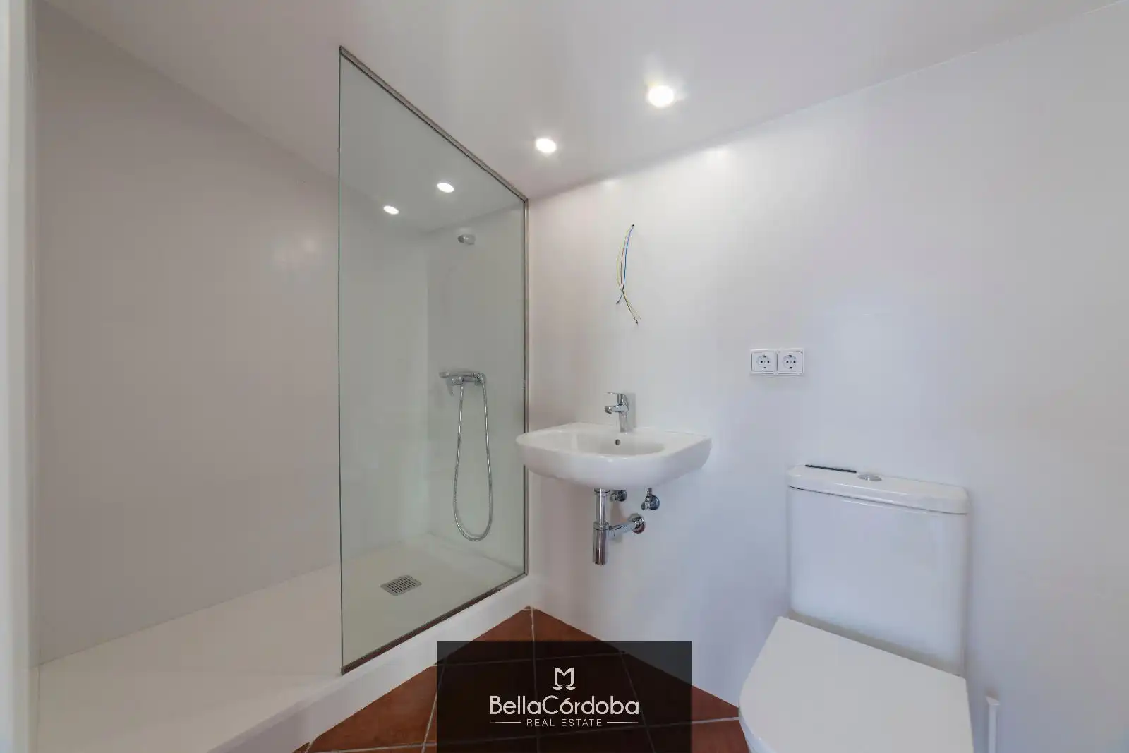 Bathroom of Houses for sale in Córdoba  with Air Conditioner, Heating and Terrace