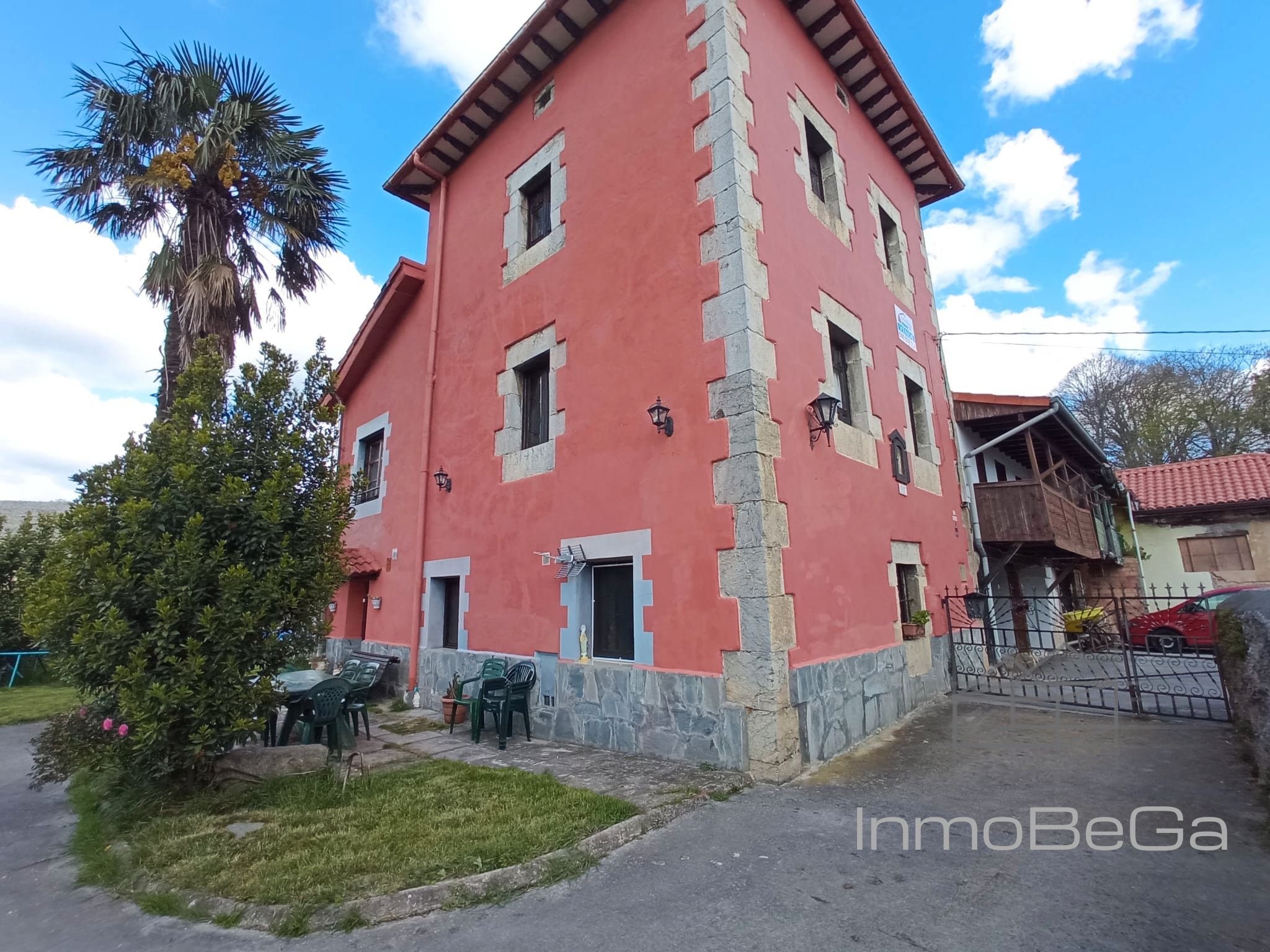 Exterior view of Country house for sale in Solórzano  with Heating, Private garden and Parquet flooring
