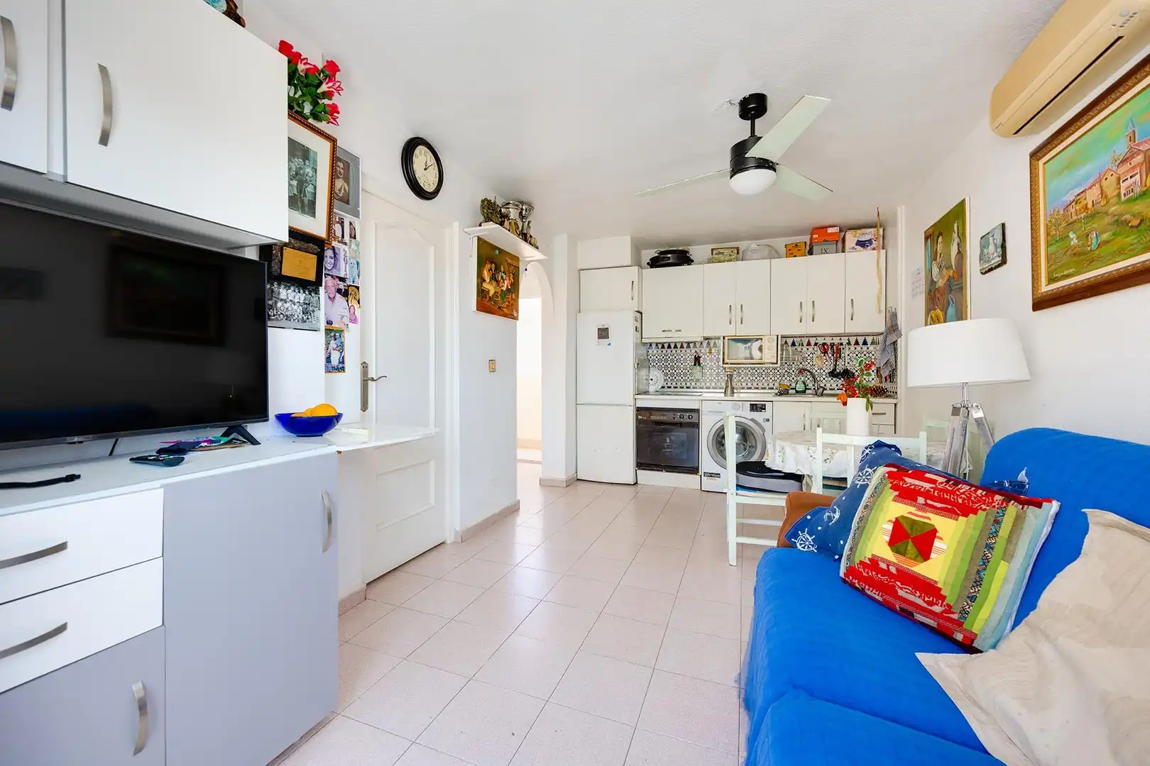 Kitchen of Apartments for sale in Torrevieja  with Air Conditioner, Balcony and Community pool