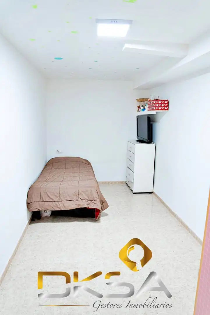Habitación de Planta baja en venta en Vila-real con Amueblado