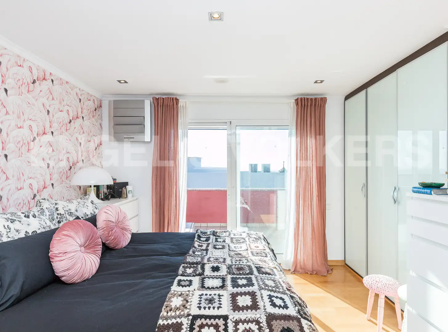 Habitación de Casa o chalet en venta en Alella con Aire acondicionado, Calefacción y Jardín privado