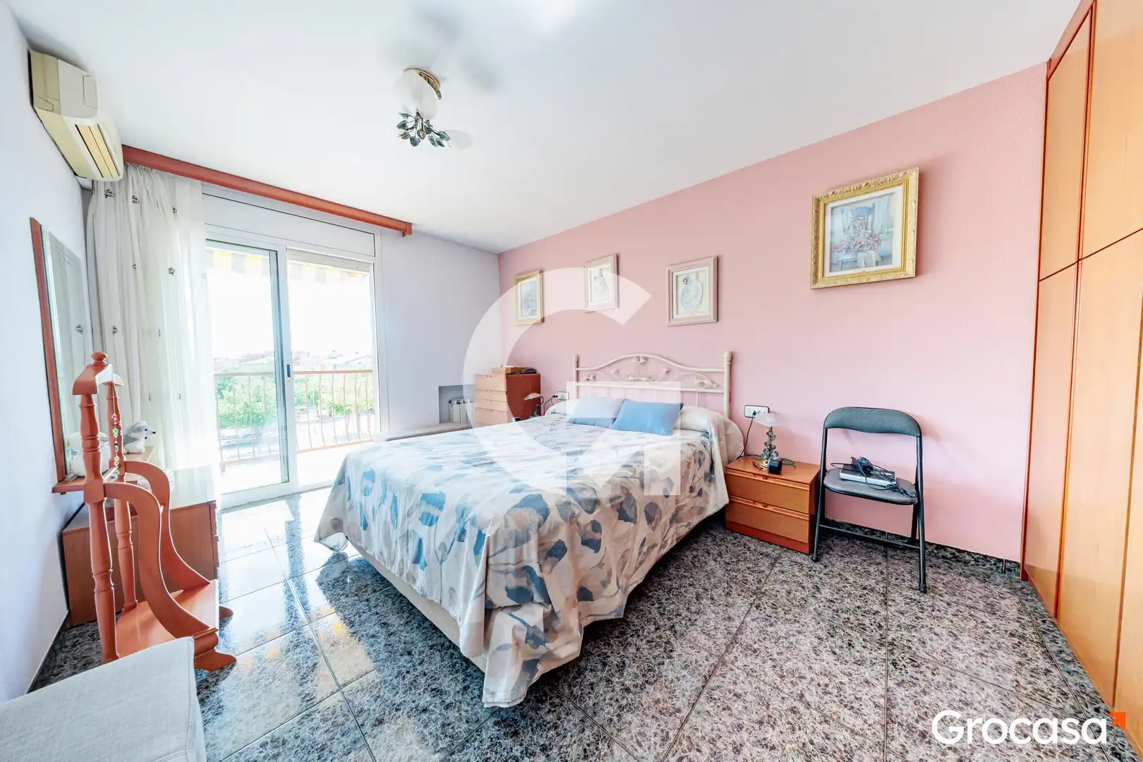 Bedroom of Houses for sale in Terrassa  with Air Conditioner, Heating and Terrace