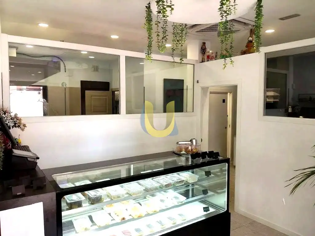 Local comercial en traspàs a Casco histórico