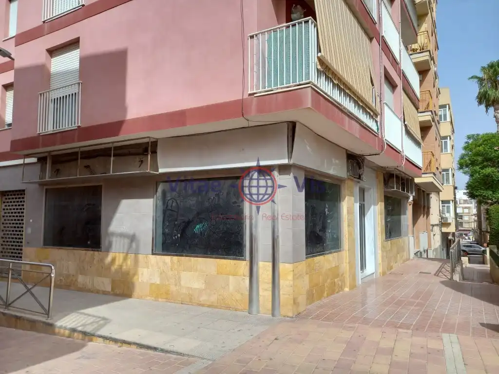 Local comercial en venta en Calle Perez Casas, imagen 6