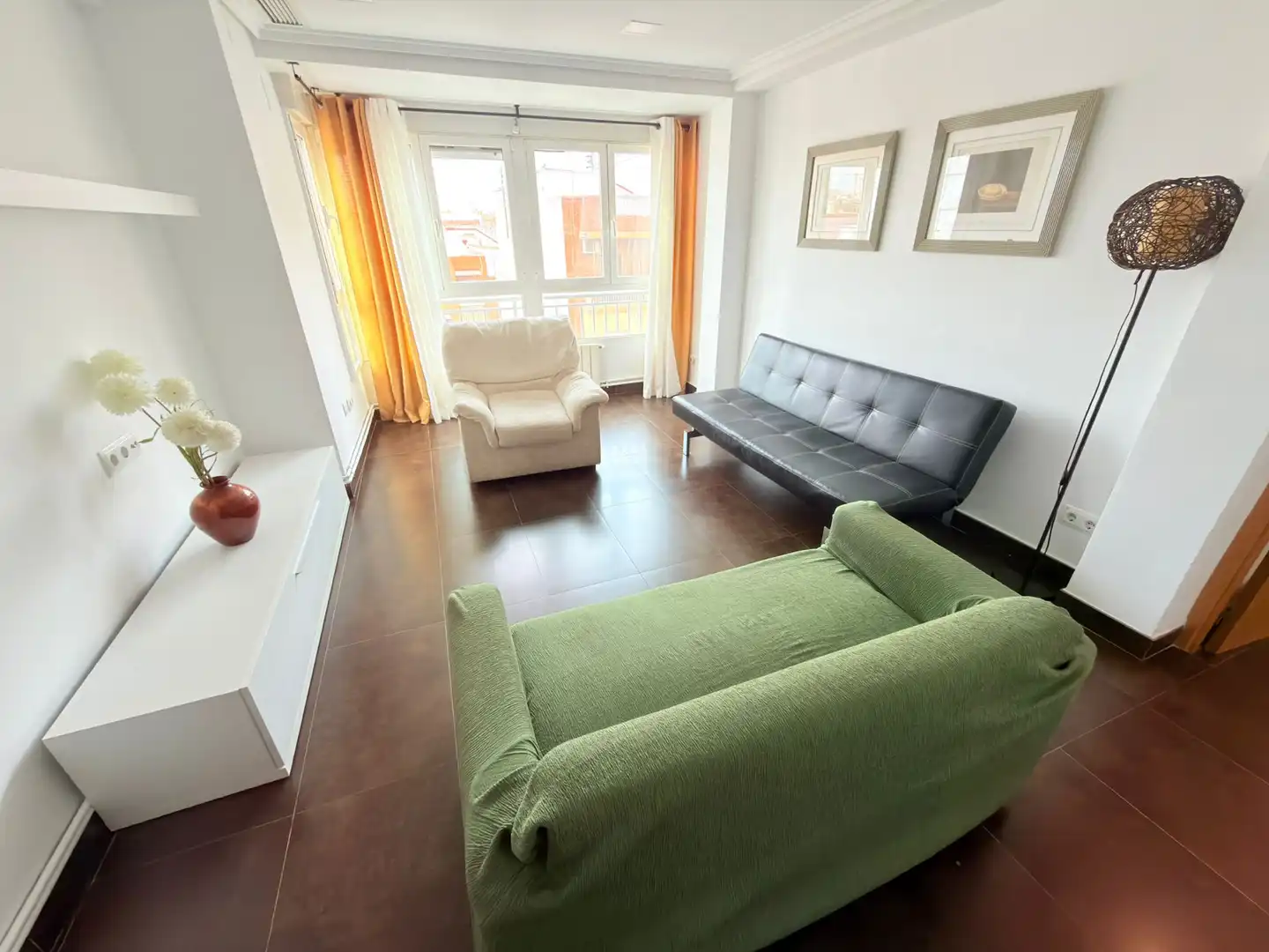 Living room of Flat for rent in Valencia  with Air Conditioner, Heating and Furnished