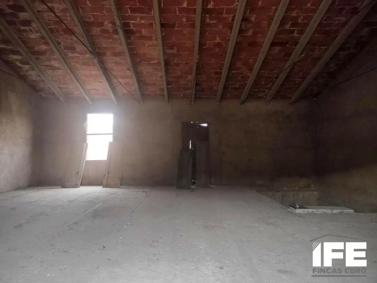 Edificio en venta en Boquiñeni
