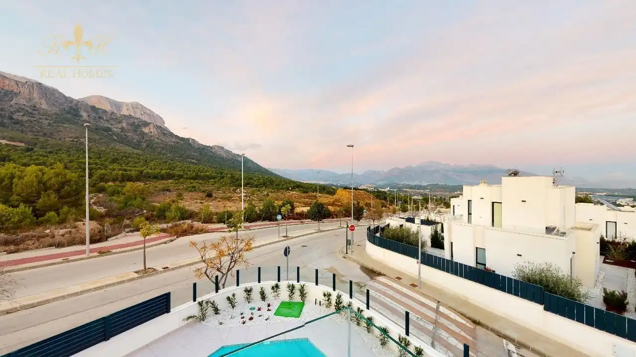 Vista exterior de Casa o chalet en venta en Polop con Aire acondicionado, Calefacción y Trastero