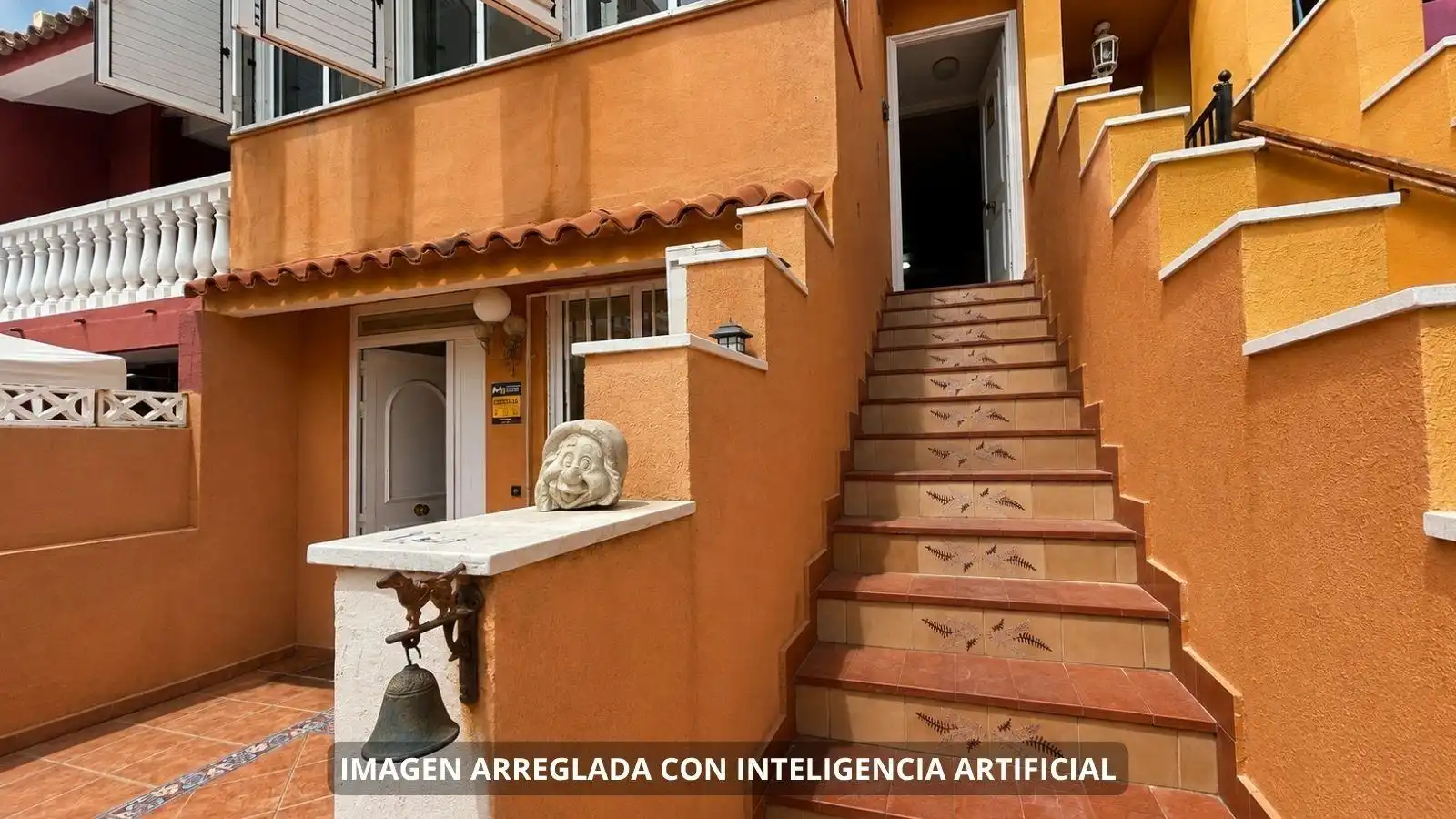 Vista exterior de Casa adosada en venda en La Pobla de Farnals amb Aire condicionat, Terrassa i Balcó