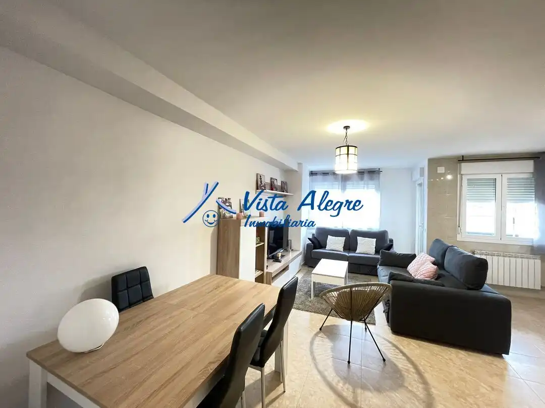 Sala de estar de Dúplex en venta en Castañares de Rioja con Calefacción, Jardín privado y Terraza