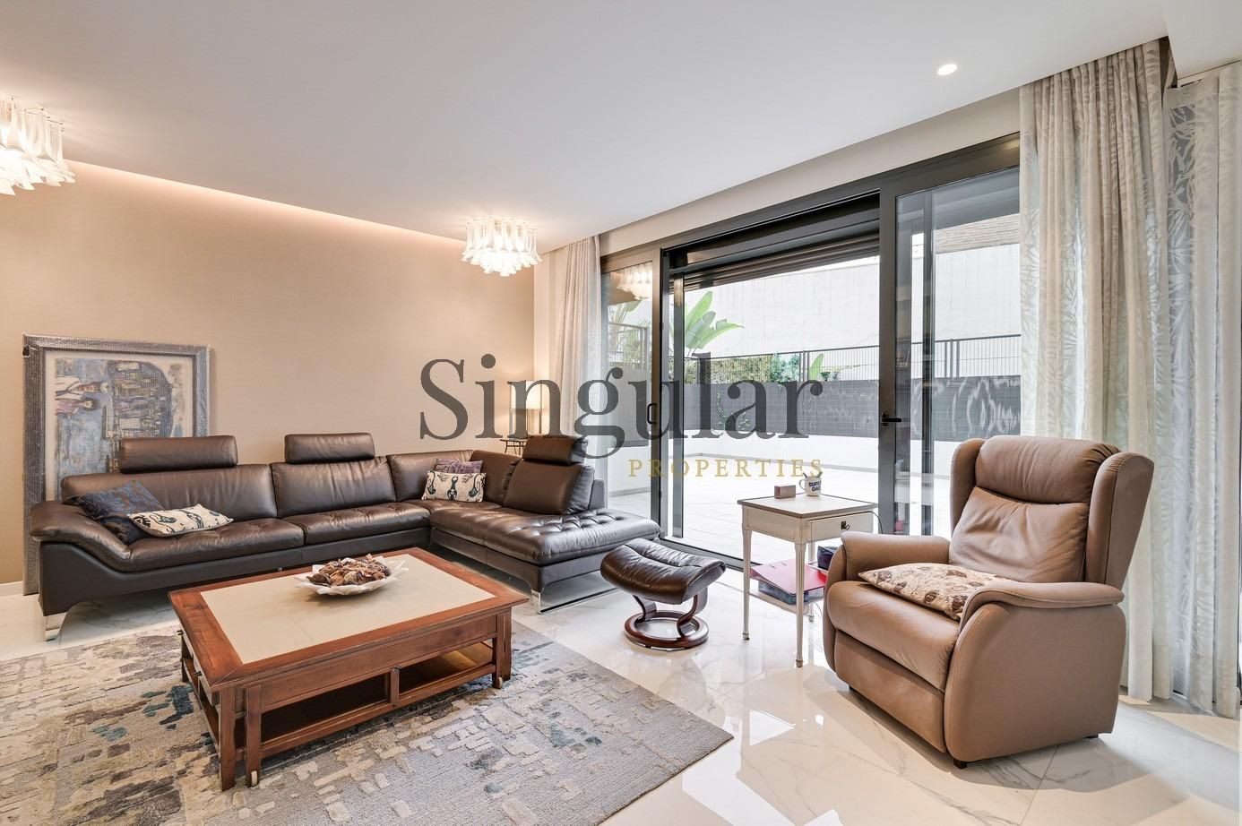 Living room of Duplex for sale in  Barcelona Capital  with Air Conditioner, Heating and Private garden