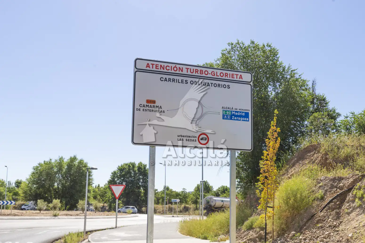 Außenansicht von Wohnung zum Verkauf in Alcalá de Henares mit Klimaanlage, Heizung und Privatgarten